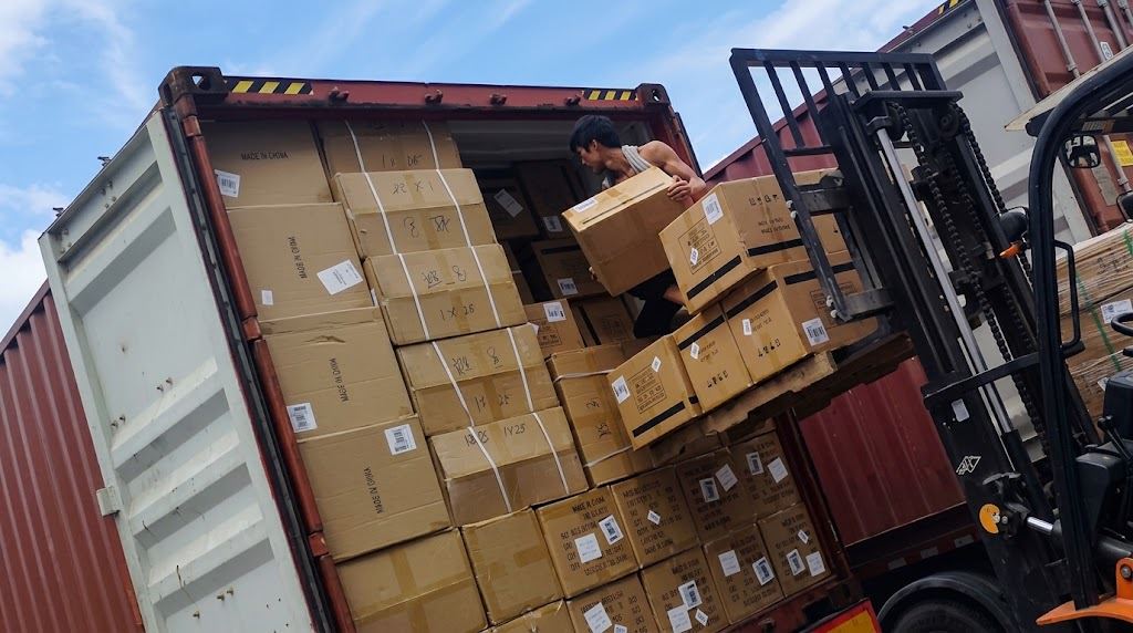 Loading a container